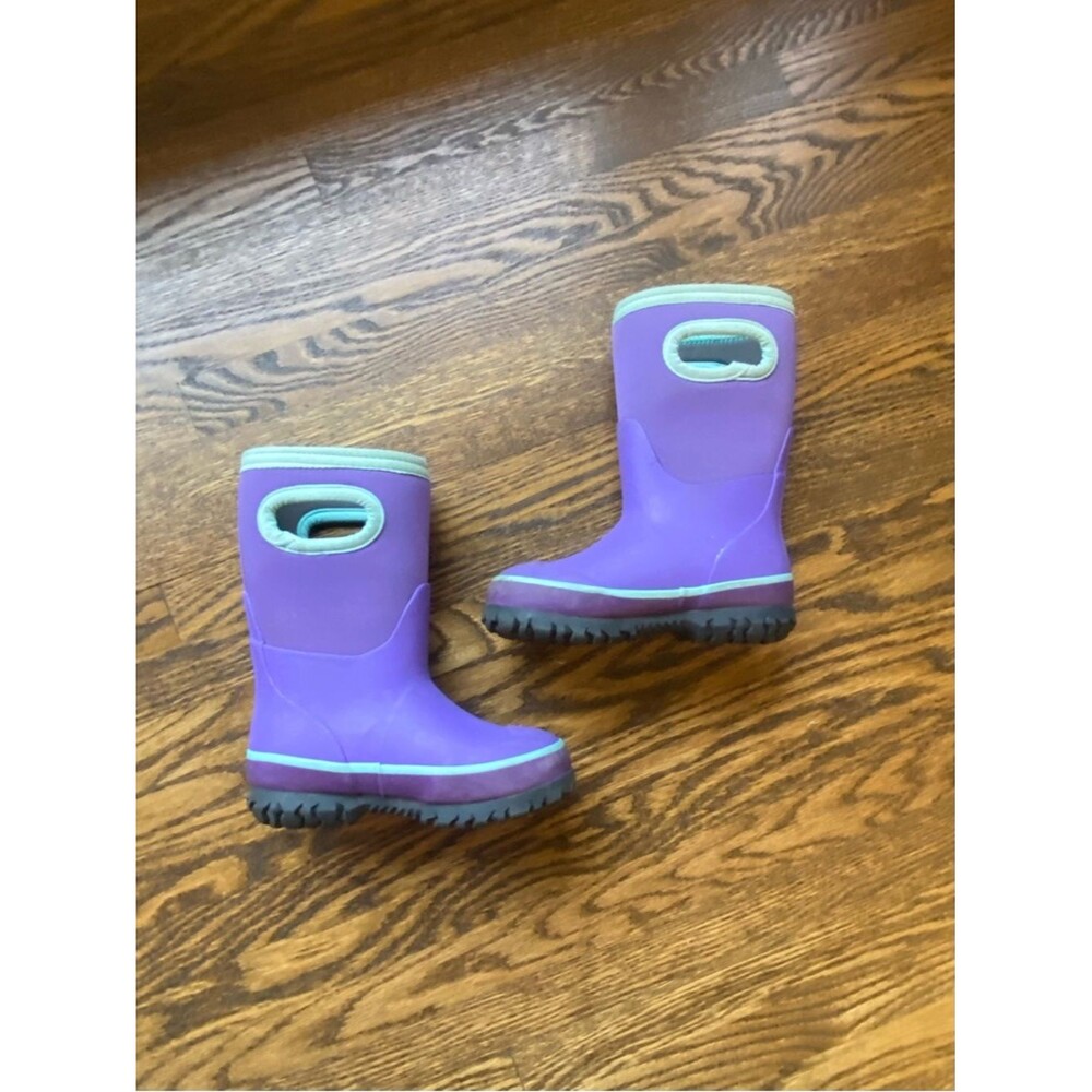 Bogs Kids Classic Waterproof Insulated Boots  size 8 Purple snow -30F
